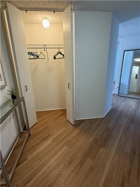 742 N Wells St - Photo 5 of 9