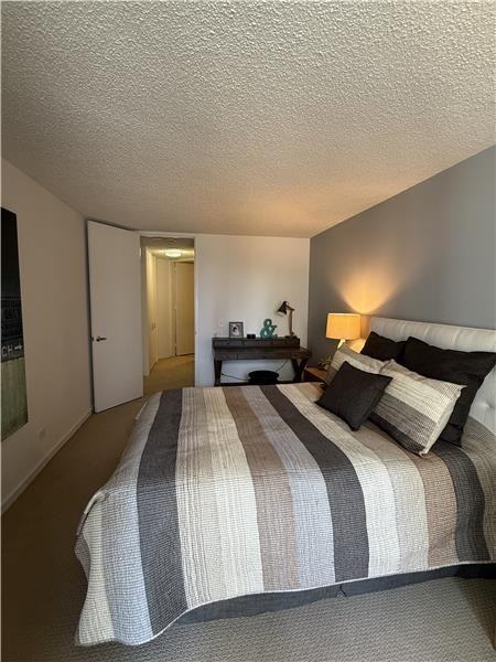 742 N Wells St - Photo 6 of 9