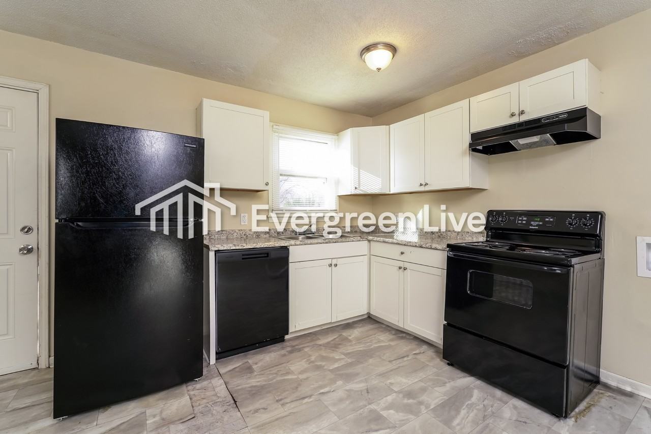 1413 Grove St - Photo 3 of 15