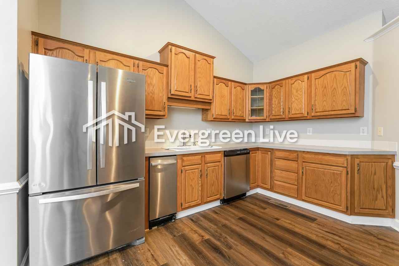 172 Tortoise Ln - Photo 3 of 15