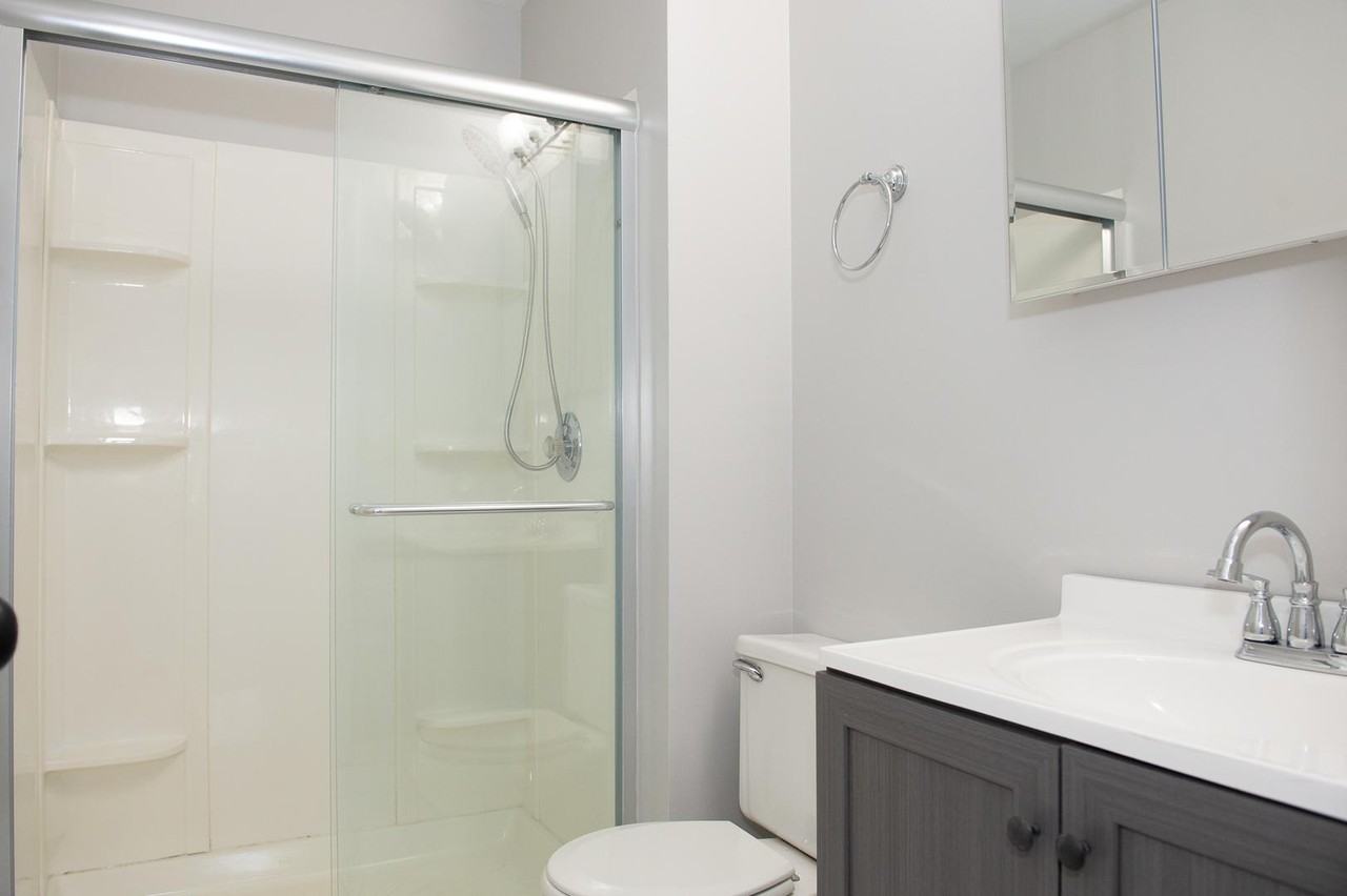 608 N Lake Shore Dr - Photo 7 of 17