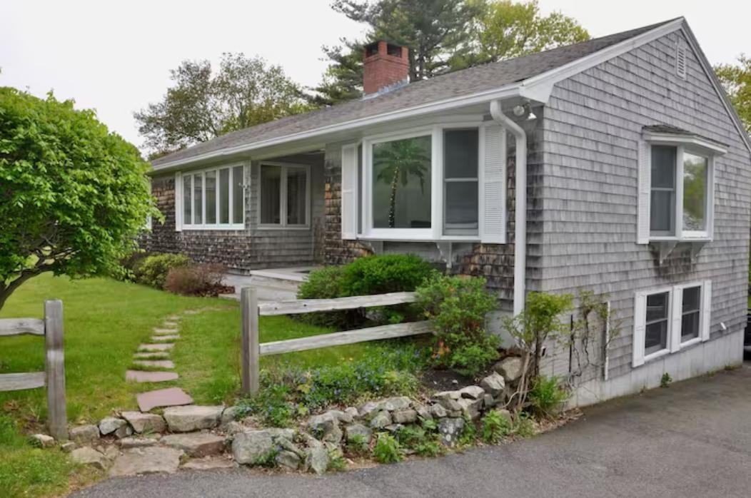 18 Shore Rd - Photo 2 of 40