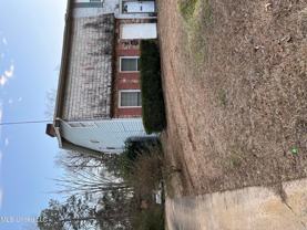 1129 Woodfield Dr - Photo 1 of 1