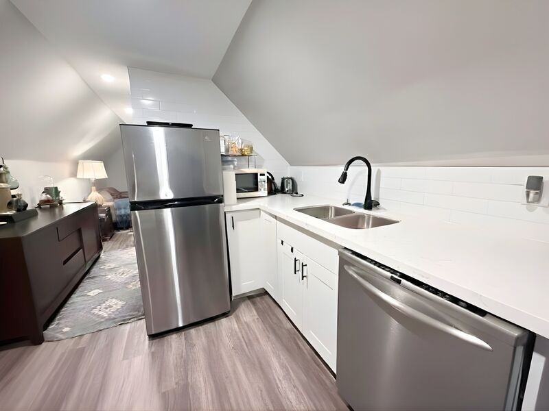 68 Smith Avenue - Photo 3 of 7