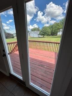 407 Bertha Way - Photo 3 of 37