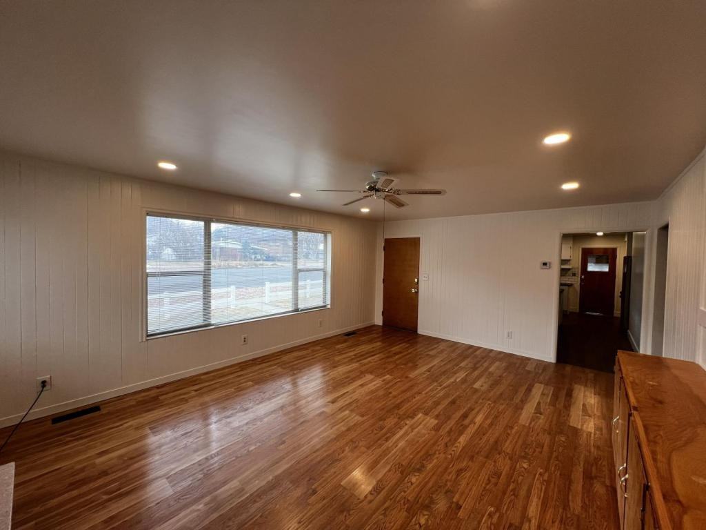 91 N 400 W - Photo 3 of 23