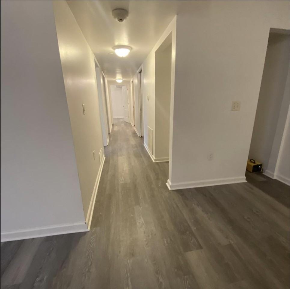 2501 24th St - Photo 2 of 7