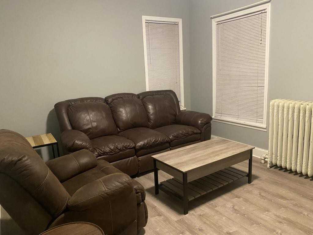 1567 Tibbits Ave - Photo 6 of 10