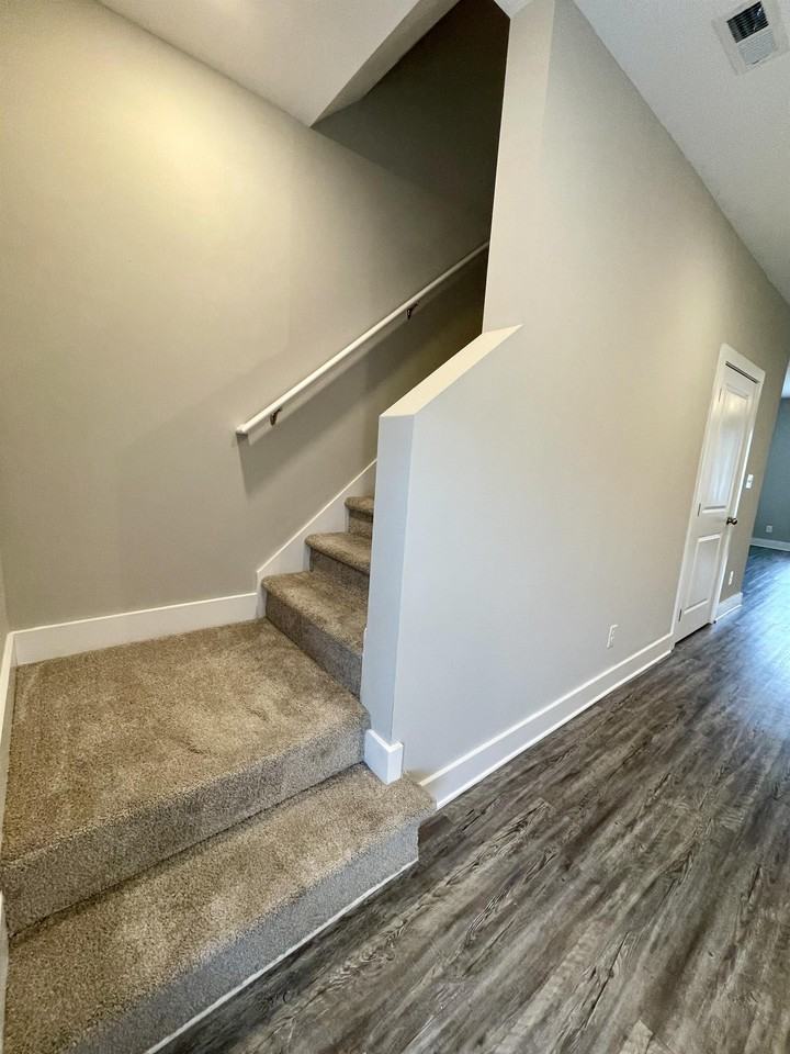 93 Warwick Dr #1 - Photo 7 of 31