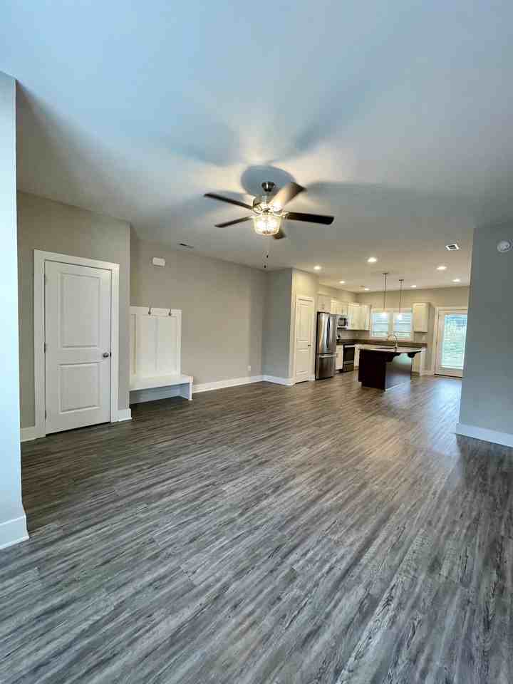 93 Warwick Dr #1 - Photo 4 of 31