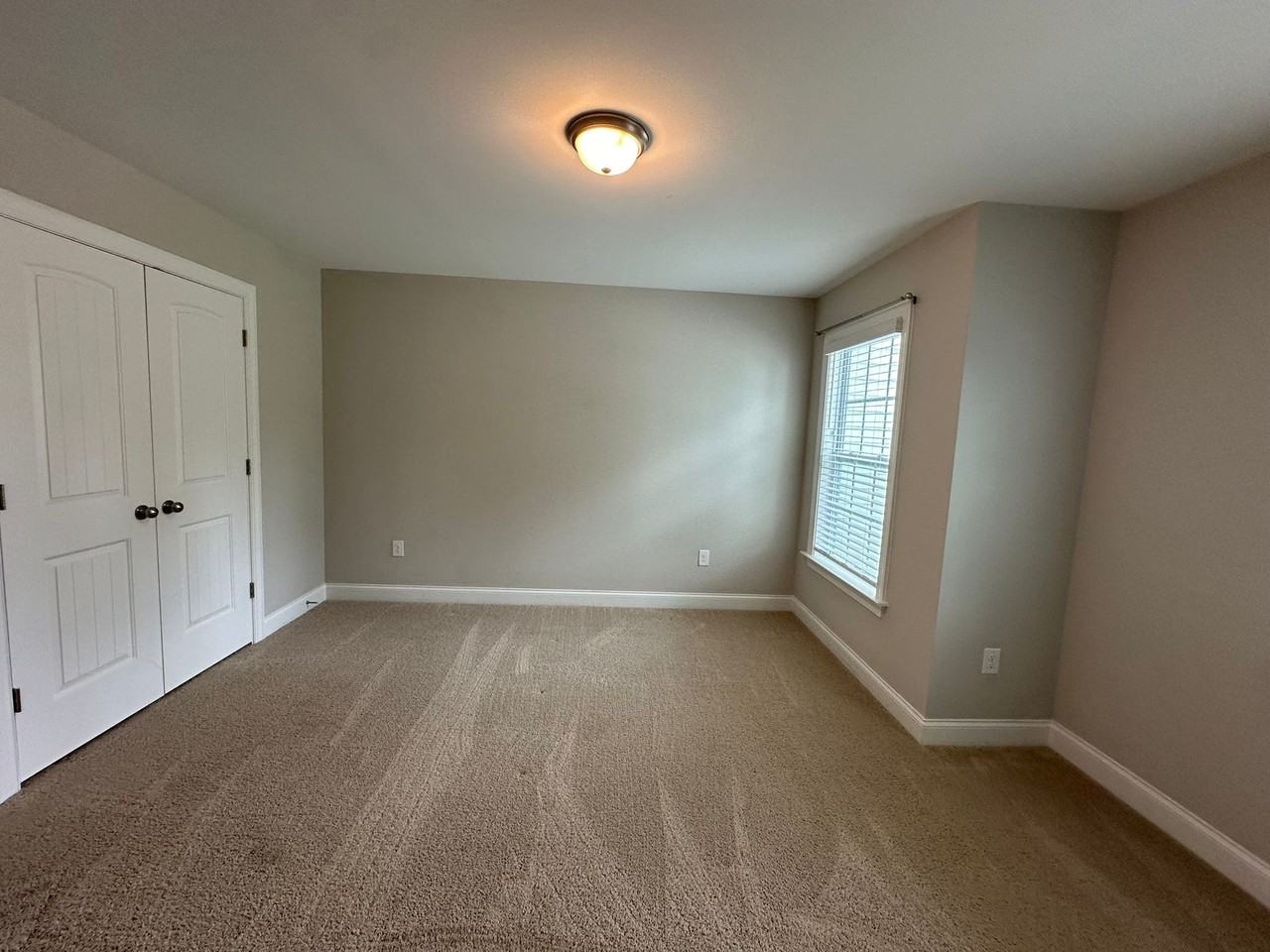 680 Barneswyck Dr #1 - Photo 7 of 36