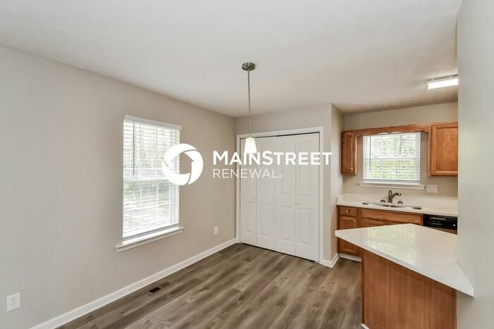 273 Lenox Ct - Photo 6 of 18