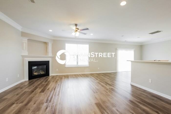 4208 Bathurst Dr - Photo 3 of 17