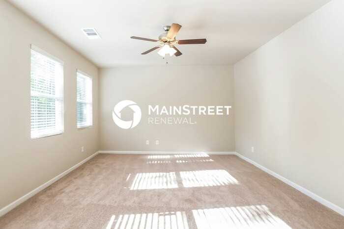 213 W Bridge Park - Photo 7 of 15