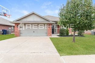 11305 Nw 99th St - Photo 1 of 1