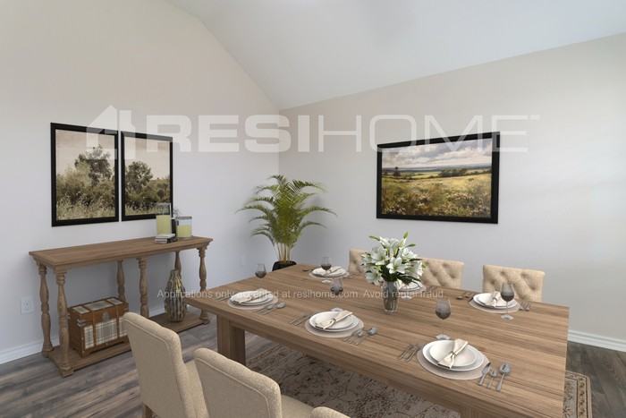 11305 Nw 99th St - Photo 4 of 18