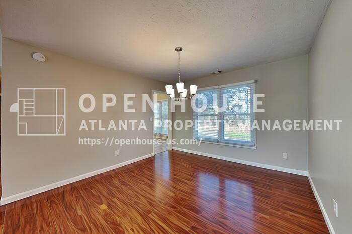 4880 Camberbridge Dr - Photo 7 of 20