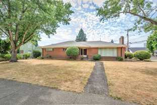 912 E Main St - Photo 1 of 1