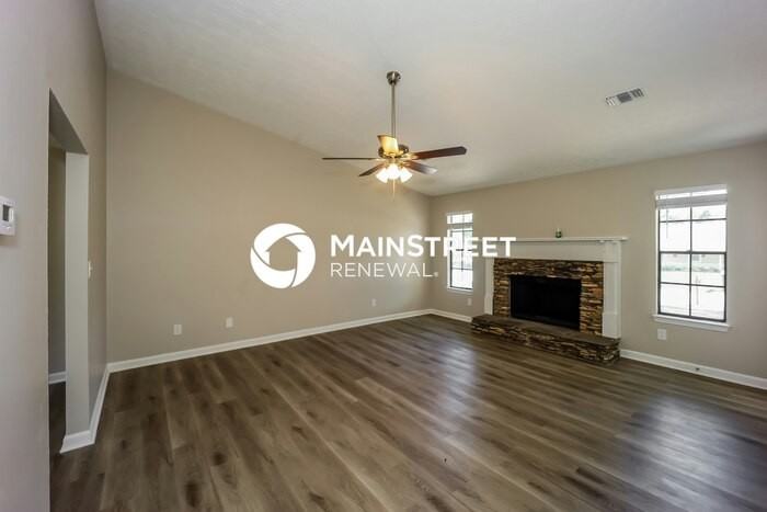 252 Windemere Way - Photo 2 of 16