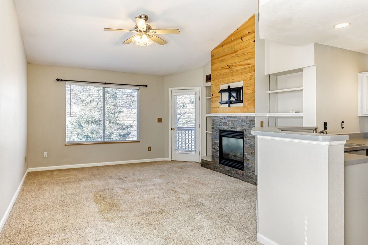 4296 S Eldridge St - Photo 2 of 13