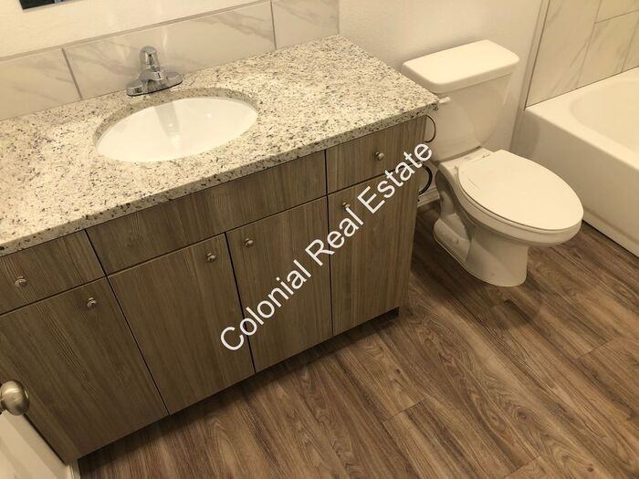 Alamo - Photo 7 of 11