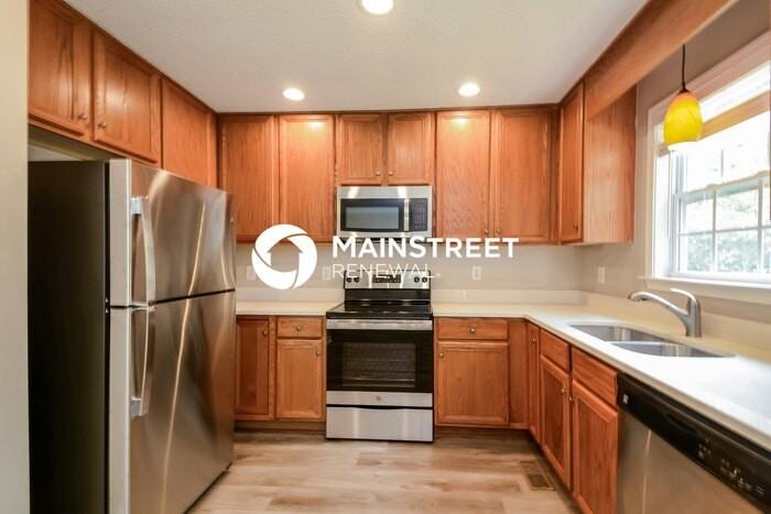 304 Kingsbrook Cir - Photo 6 of 16