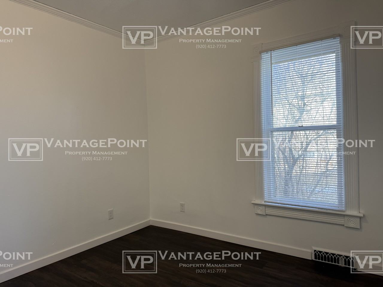 131 S Ashland Ave - Photo 3 of 17