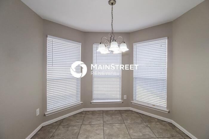 217 Timber Dr - Photo 5 of 16