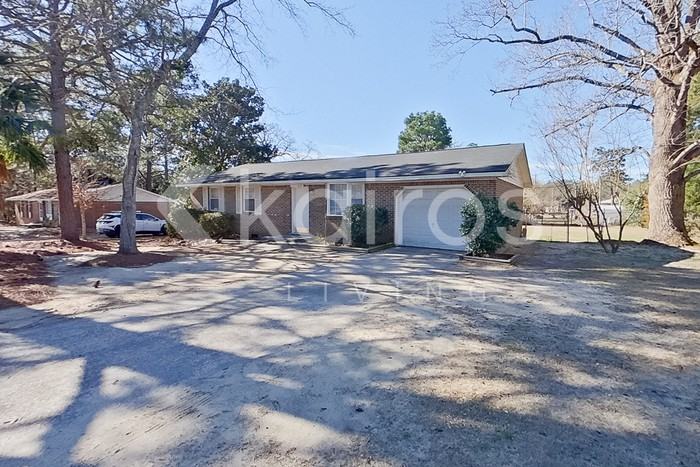 3216 Mccleod Ave - Photo 4 of 21