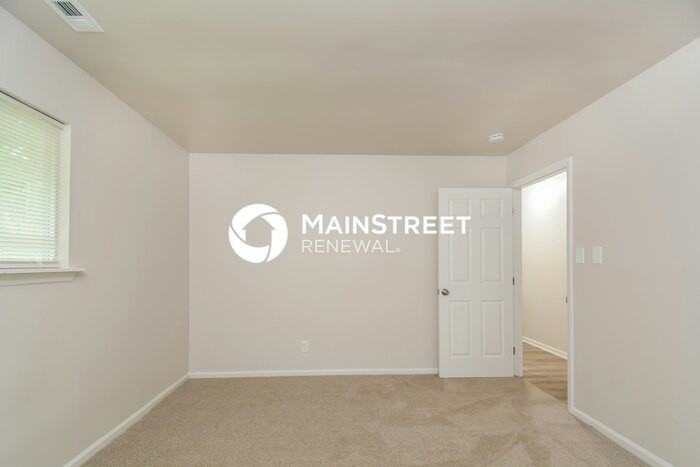 213 Torain St - Photo 7 of 16