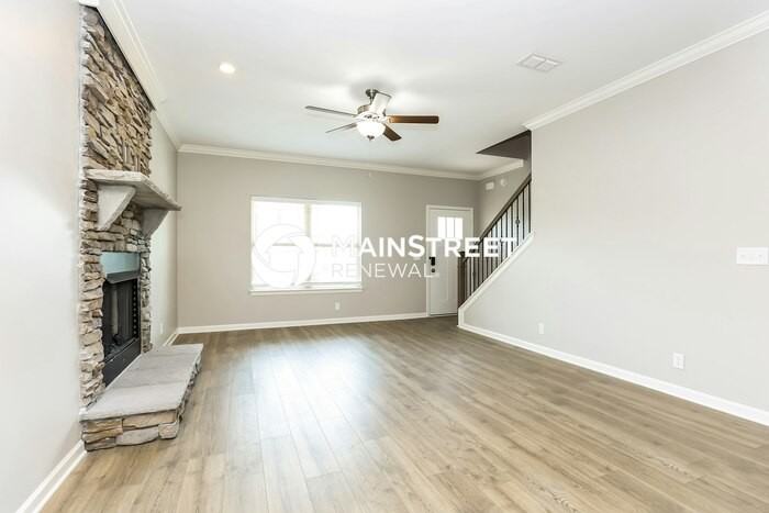 2335 Shafer Dr - Photo 3 of 17