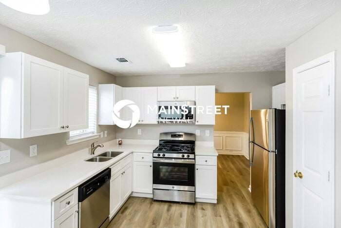 3711 Plantation Mill Dr - Photo 4 of 17