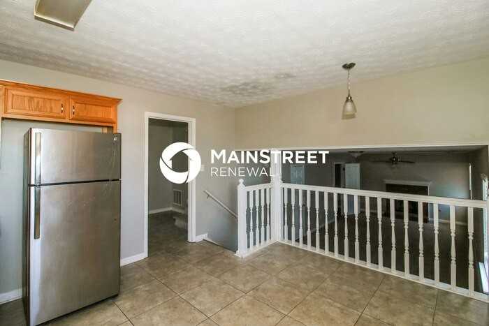 519 Trinity Trl - Photo 3 of 16