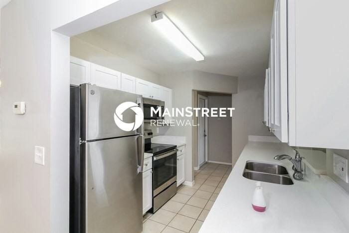 649 Sheridan Dr - Photo 6 of 16