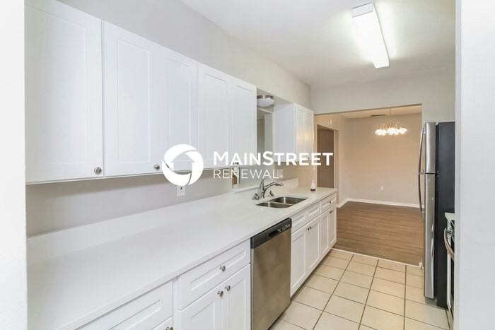 649 Sheridan Dr - Photo 7 of 16