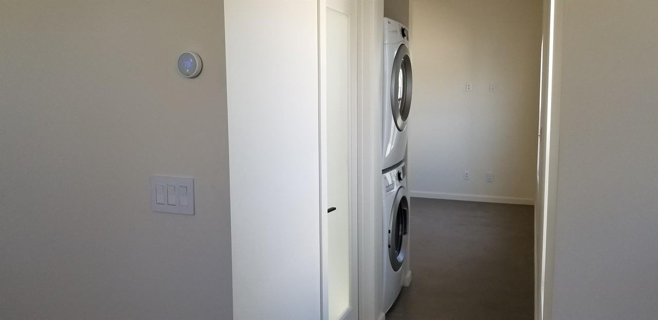 2334 N Evergreen St #REAR - Photo 3 of 9