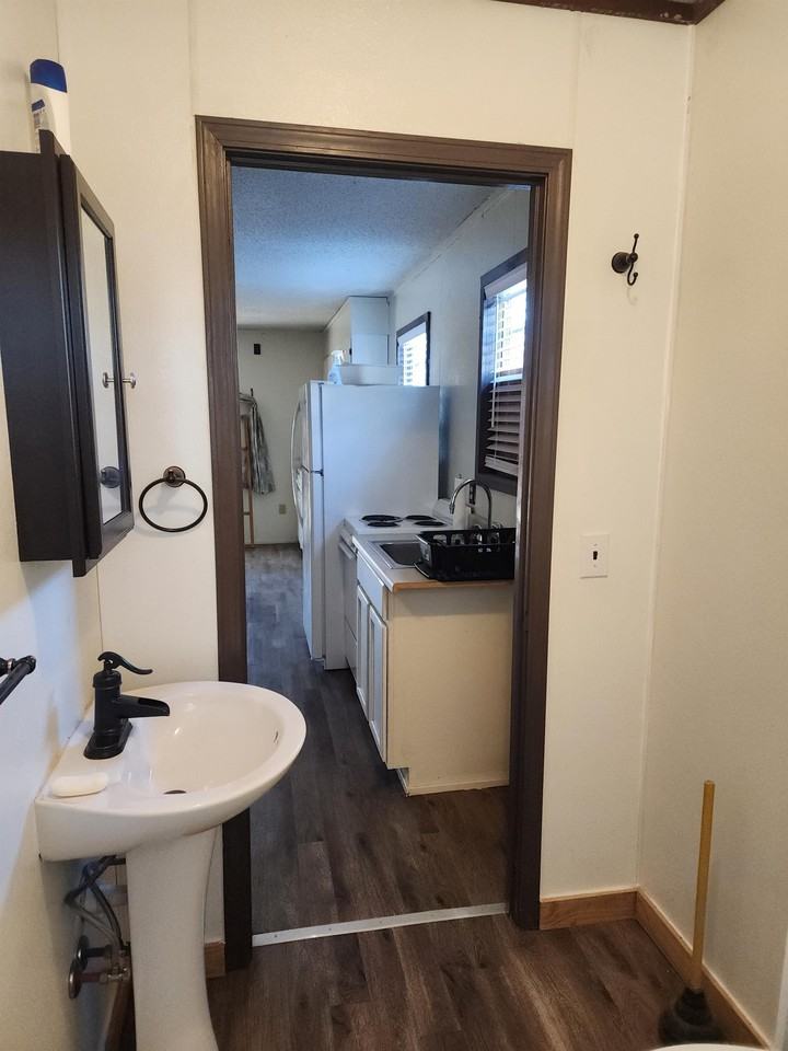 71 Price Blvd #1 - Photo 5 of 27