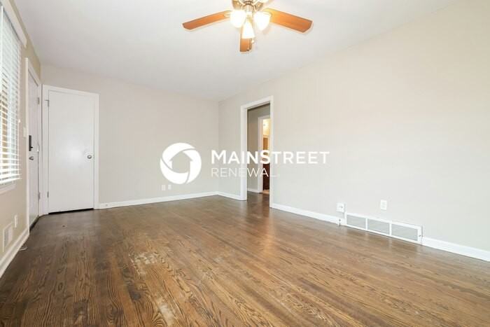 4806 Vermont Ave - Photo 5 of 19