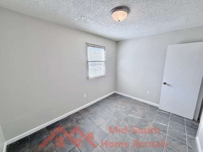 3205 Madewell St - Photo 6 of 13