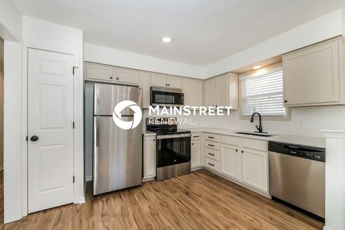 2317 Nw Kensington Ct - Photo 7 of 19