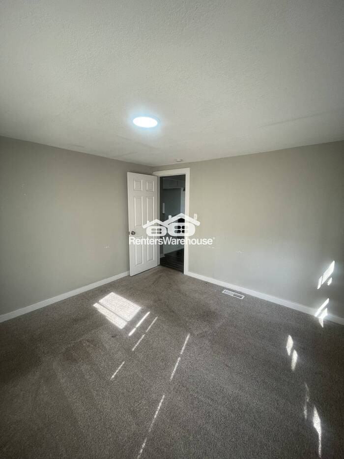 5605 E 36th St - Photo 7 of 18