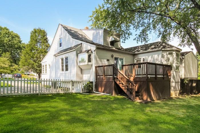 101 Oak Ave - Photo 3 of 4