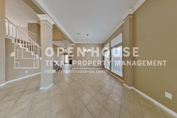 7415 Broken Ridge Dr - Photo 5 of 22