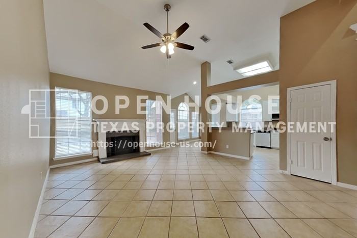 7415 Broken Ridge Dr - Photo 7 of 22