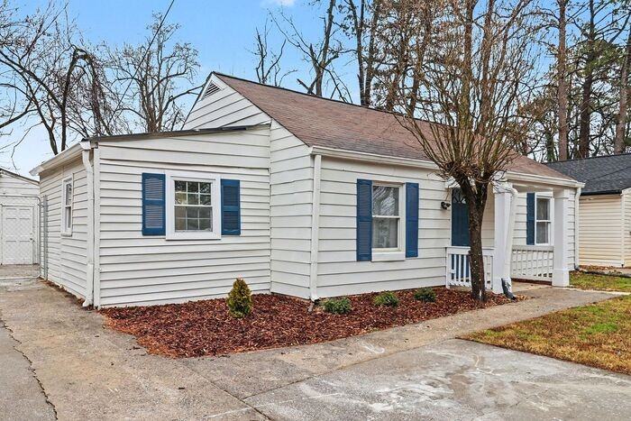 2160 Dowdell Dr - Photo 2 of 23