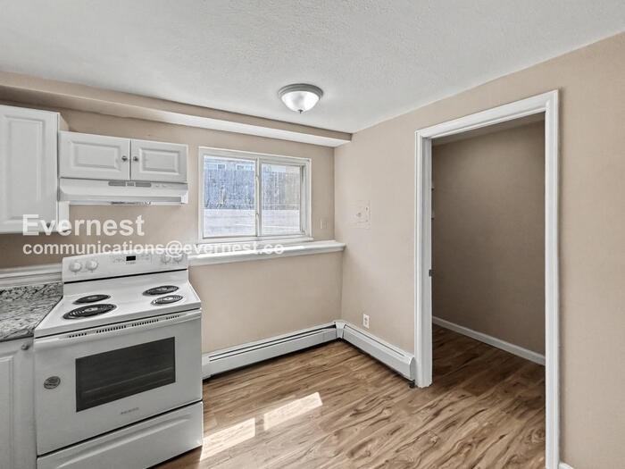 1709 Hampton S #1 - Photo 4 of 15