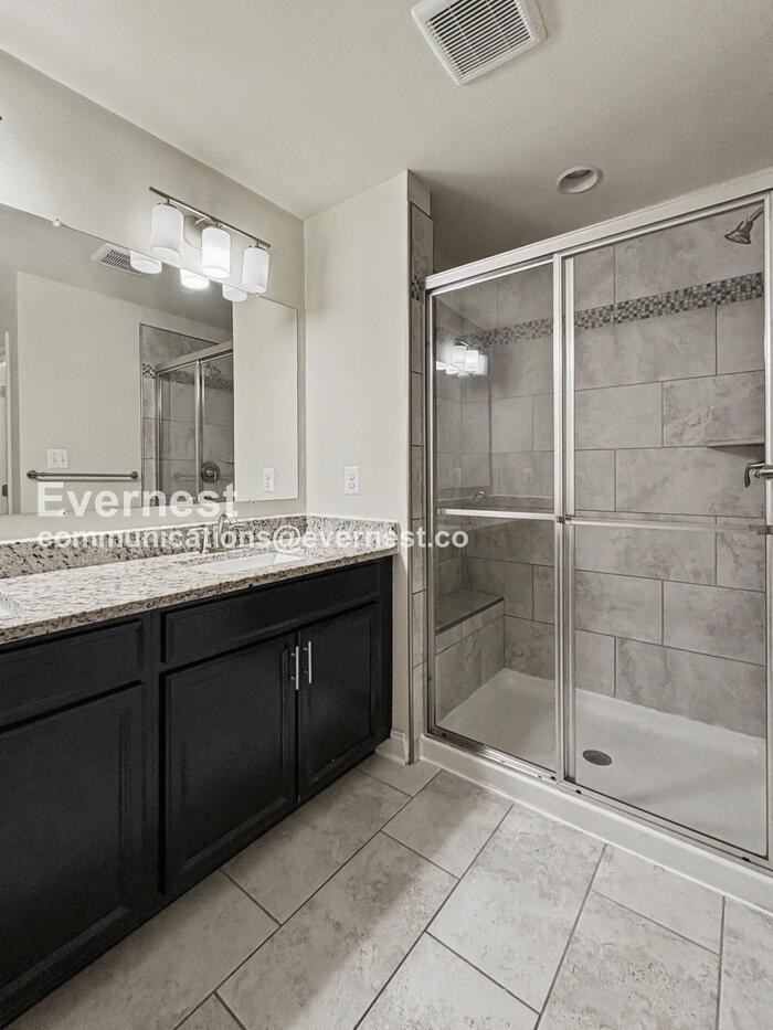 2515 Hyacinth Ln - Photo 7 of 30