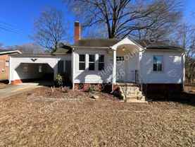 611 Hoover Dr - Photo 1 of 1