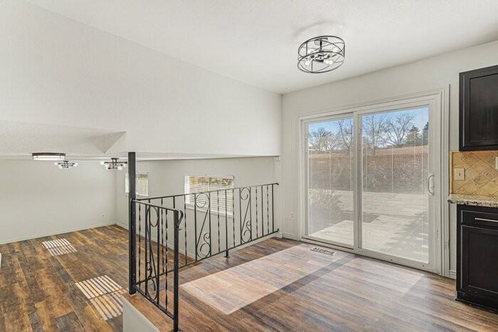 6538 W Kenyon Ave - Photo 2 of 24