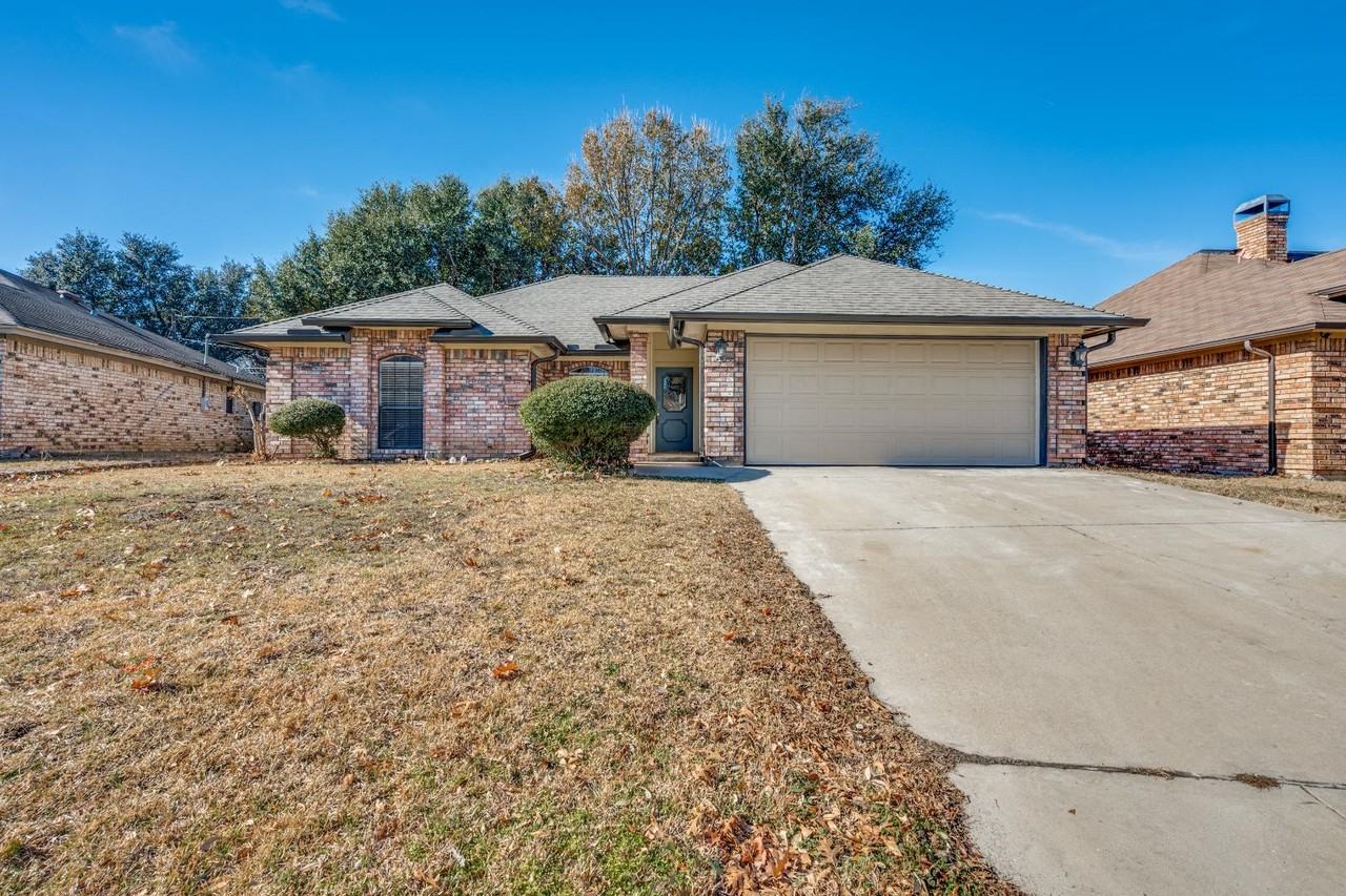 6610 Darcy Ln - Photo 2 of 14